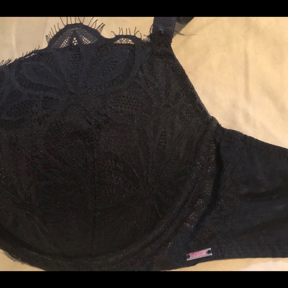 Pink Vs bra